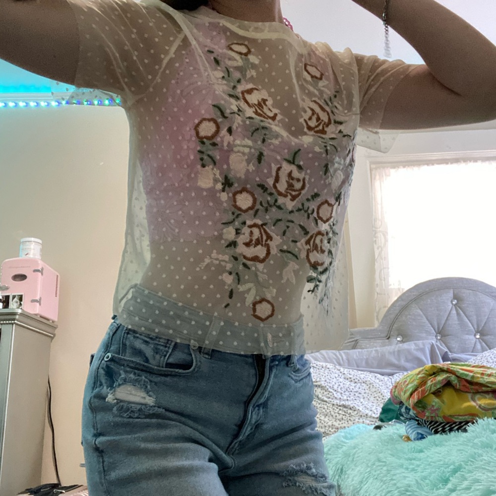 Mesh Top - Picture 3 of 4